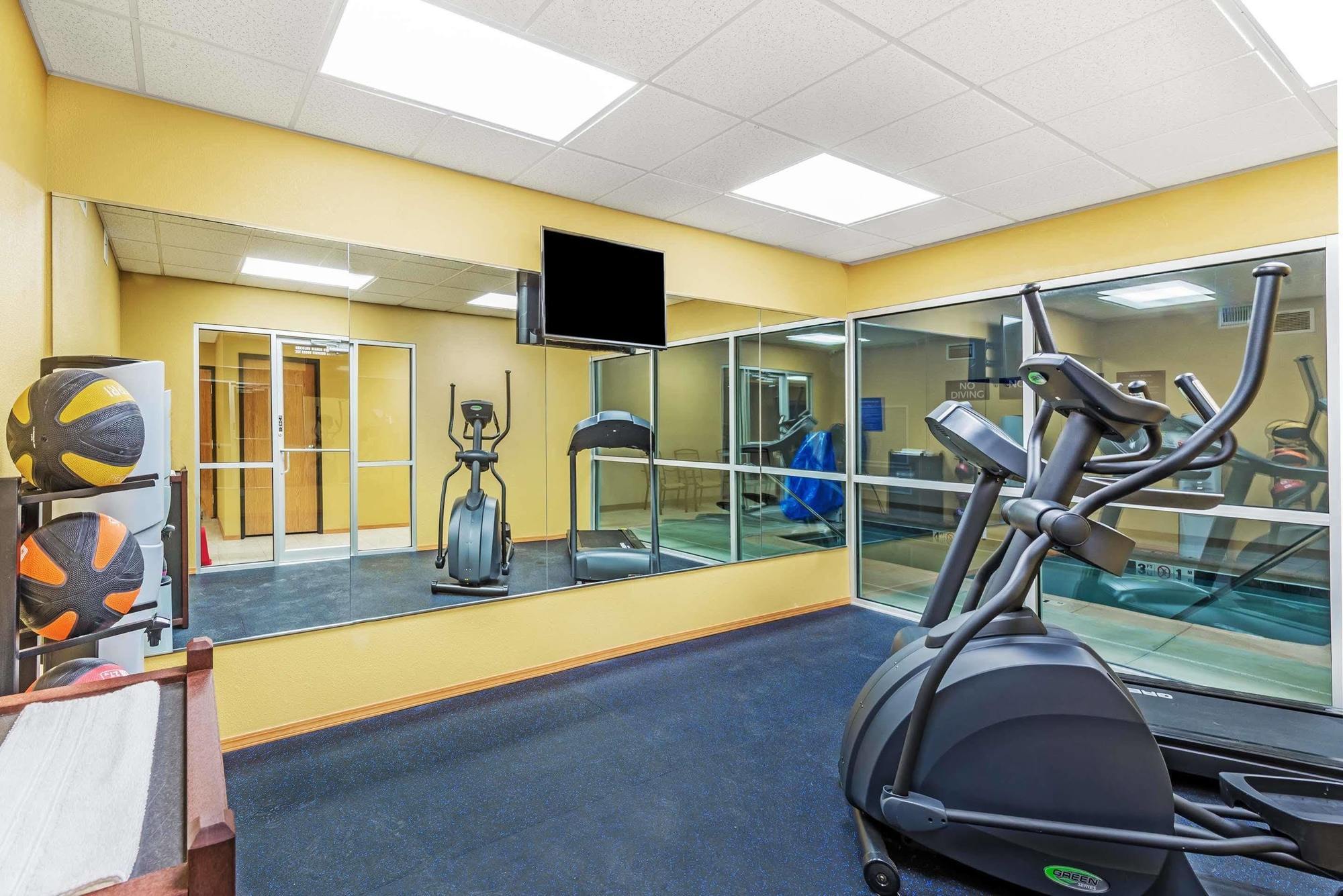 Days Inn & Suites By Wyndham El Dorado Ngoại thất bức ảnh