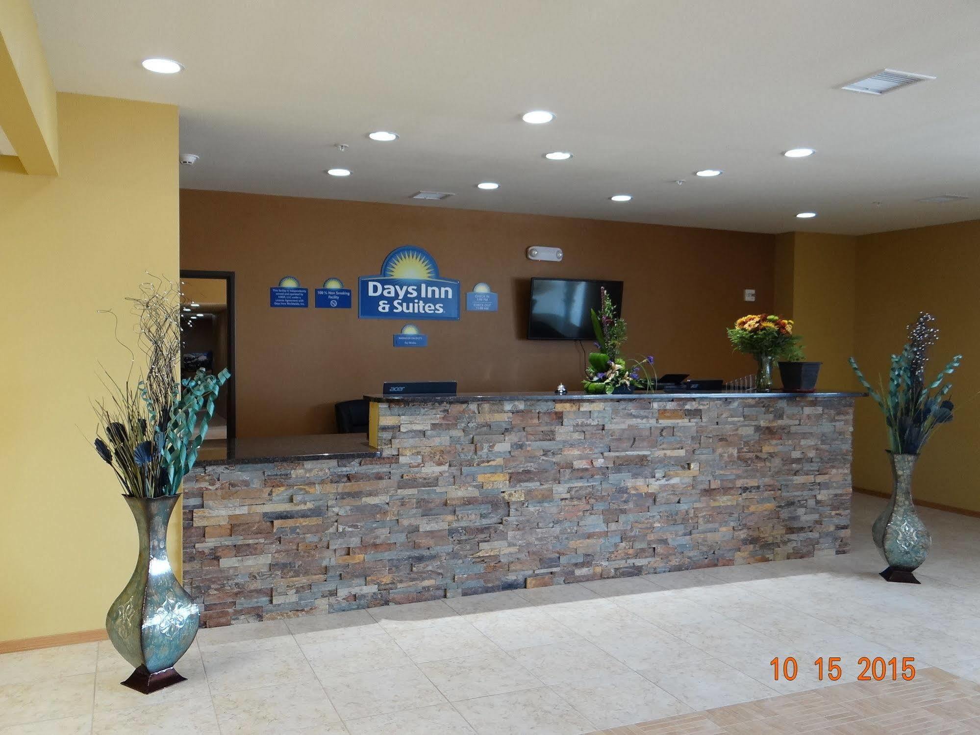 Days Inn & Suites By Wyndham El Dorado Ngoại thất bức ảnh